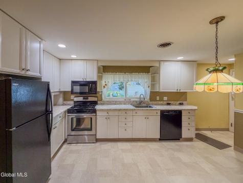 51 Glenville Street Rotterdam NY 12306