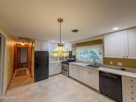 51 Glenville Street Rotterdam NY 12306