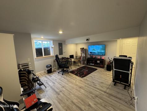 64 Kent Place Wynantskill NY 12198