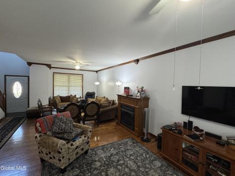 64 Kent Place Wynantskill NY 12198