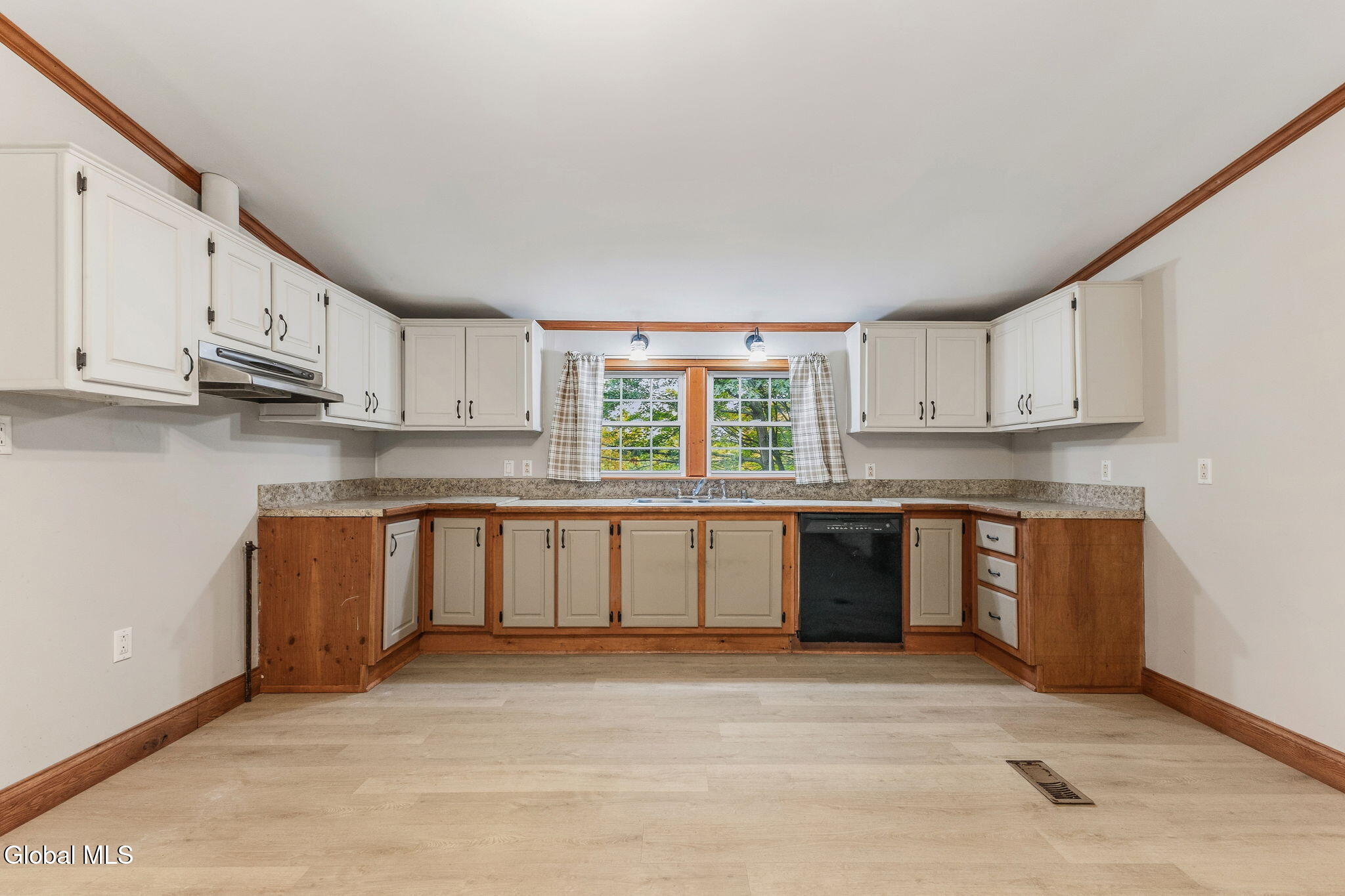 239 River Road Buskirk NY 12028