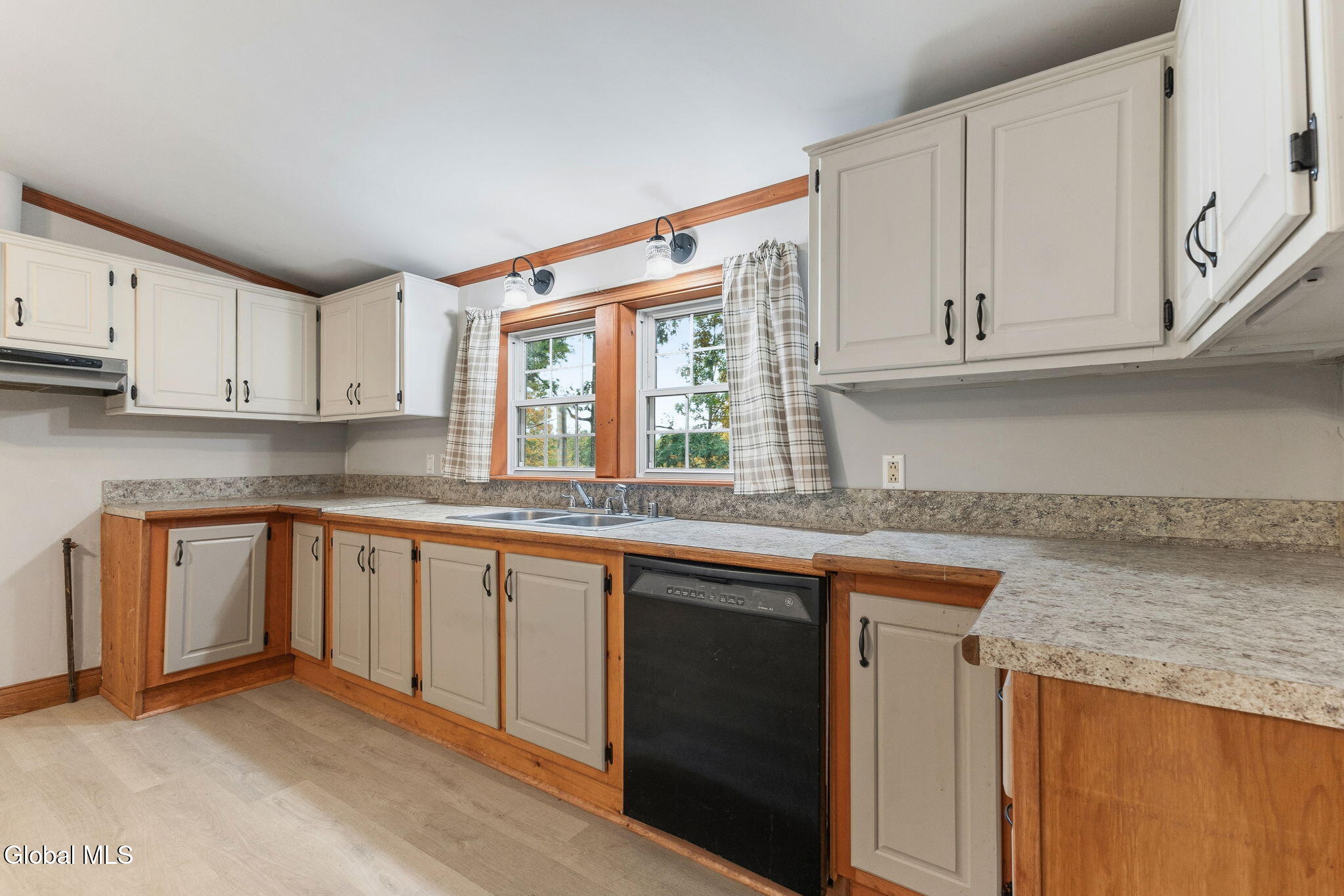 239 River Road Buskirk NY 12028