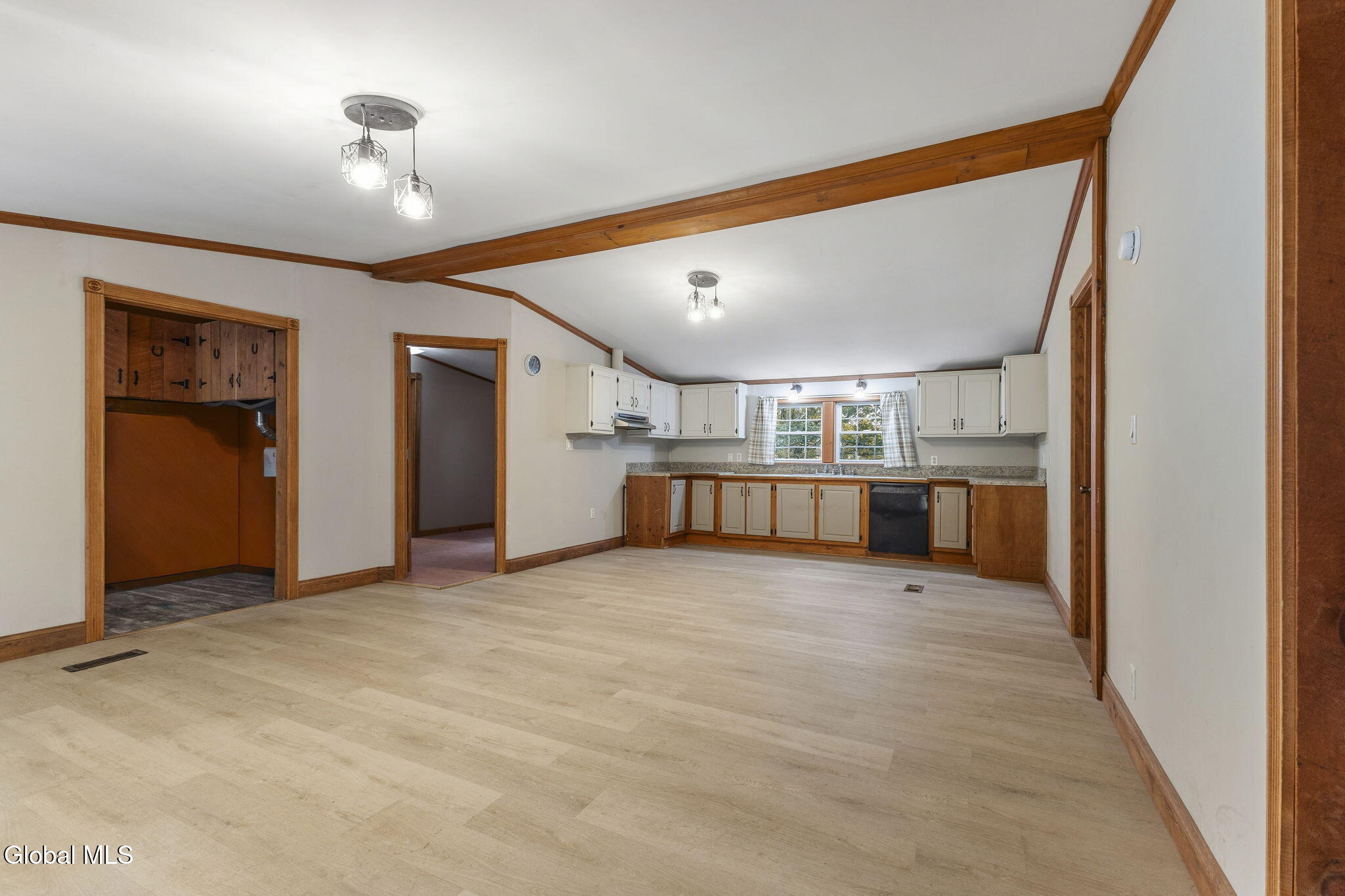 239 River Road Buskirk NY 12028