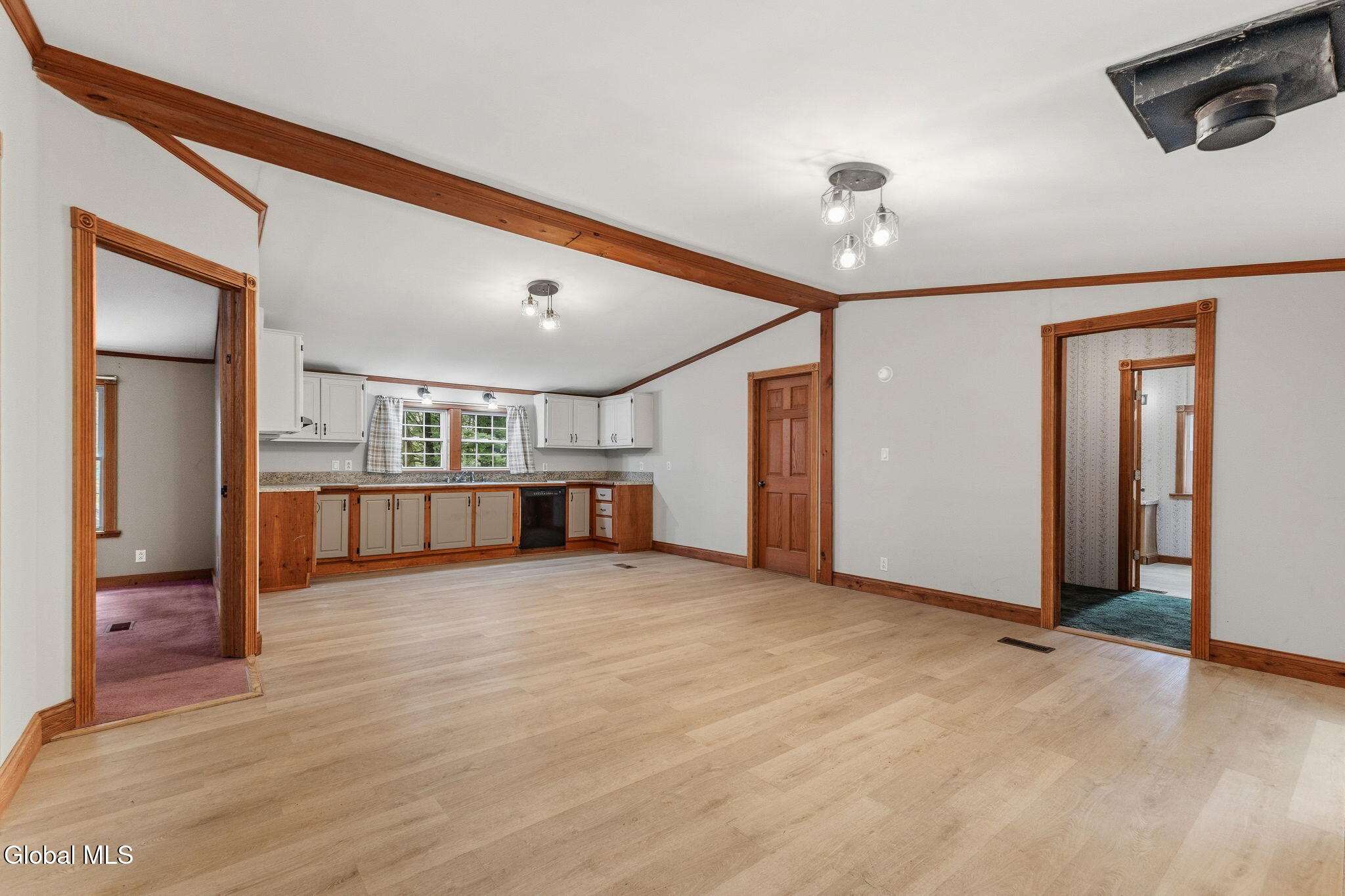 239 River Road Buskirk NY 12028