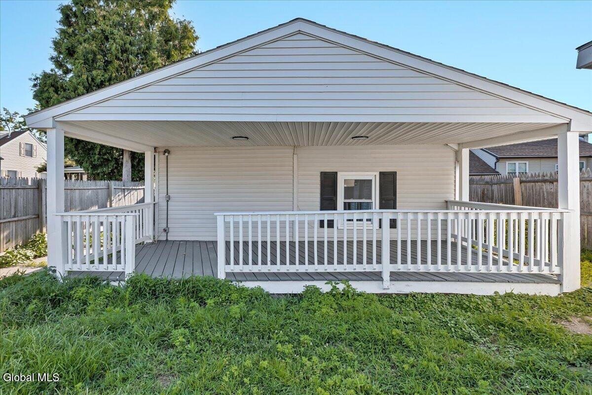 1379 Evergreen Avenue Rotterdam NY 12306