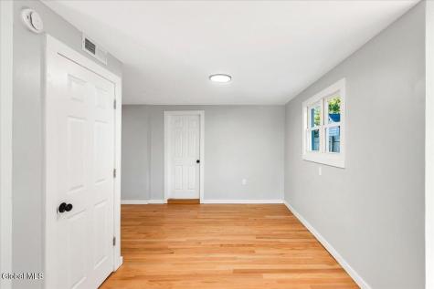 1379 Evergreen Avenue Rotterdam NY 12306