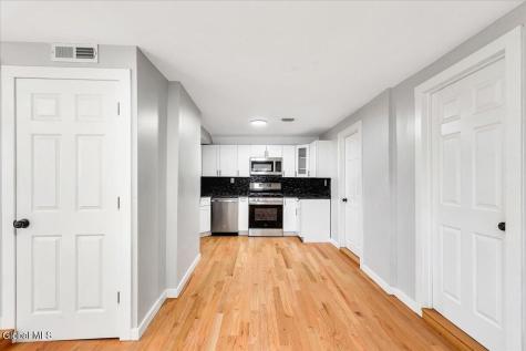 1379 Evergreen Avenue Rotterdam NY 12306