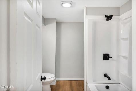 1379 Evergreen Avenue Rotterdam NY 12306