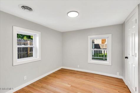 1379 Evergreen Avenue Rotterdam NY 12306