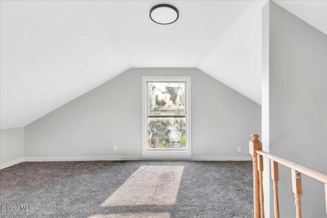 1379 Evergreen Avenue Rotterdam NY 12306