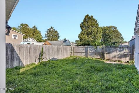 1379 Evergreen Avenue Rotterdam NY 12306