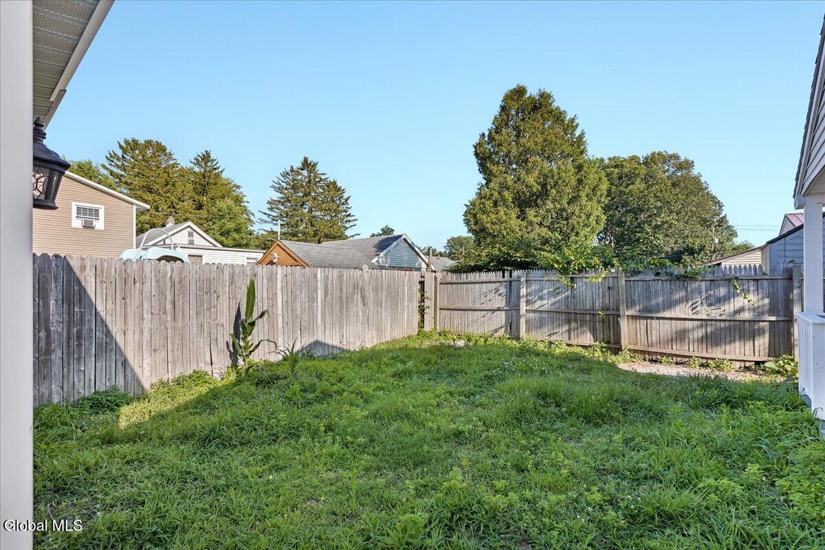 1379 Evergreen Avenue Rotterdam NY 12306