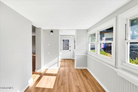 1379 Evergreen Avenue Rotterdam NY 12306
