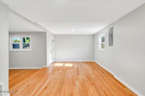 1379 Evergreen Avenue Rotterdam NY 12306