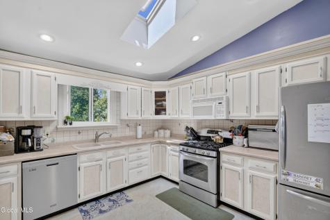 35 Hillcrest Avenue Schenectady NY 12309