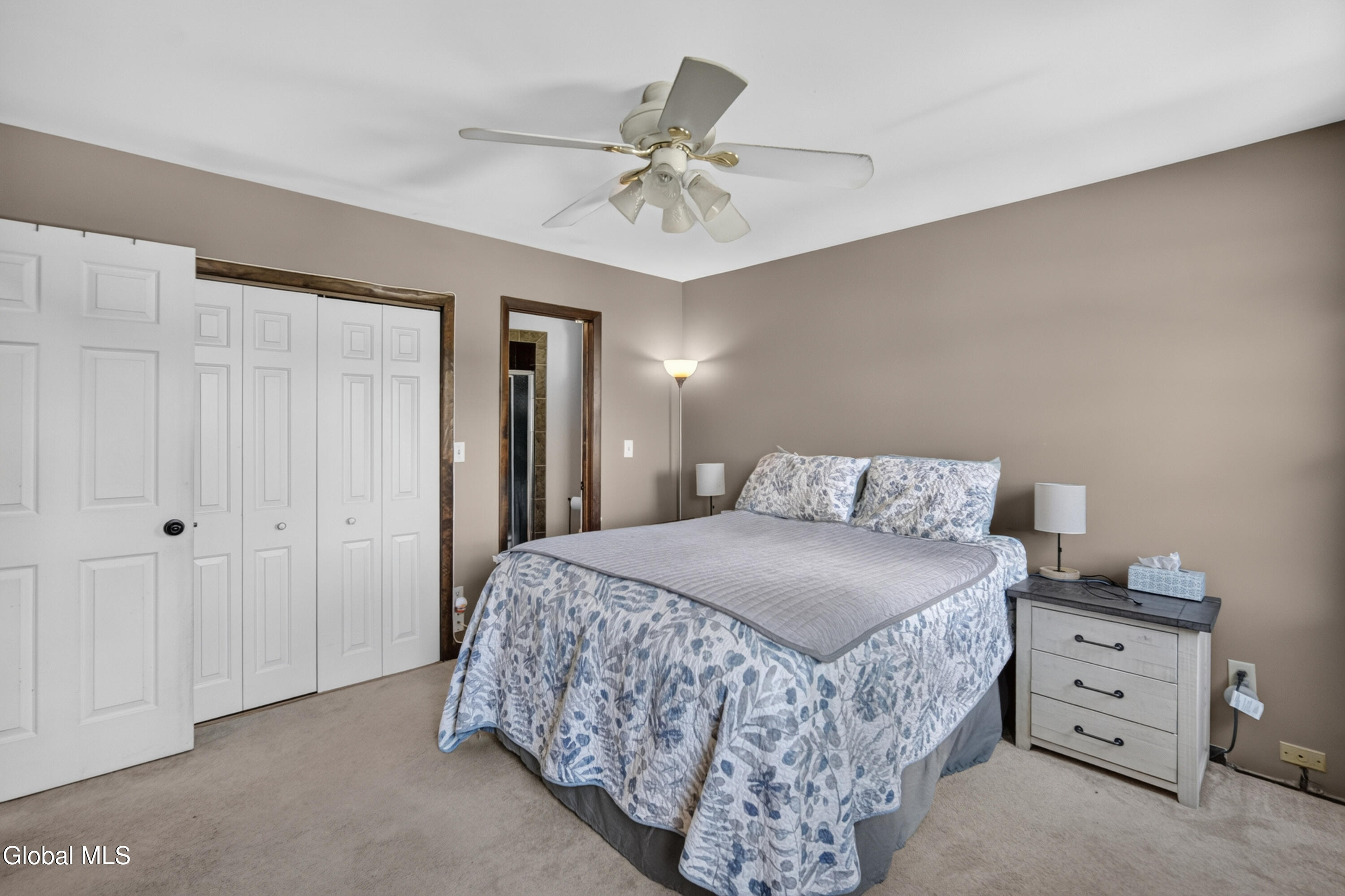 35 Hillcrest Avenue Schenectady NY 12309