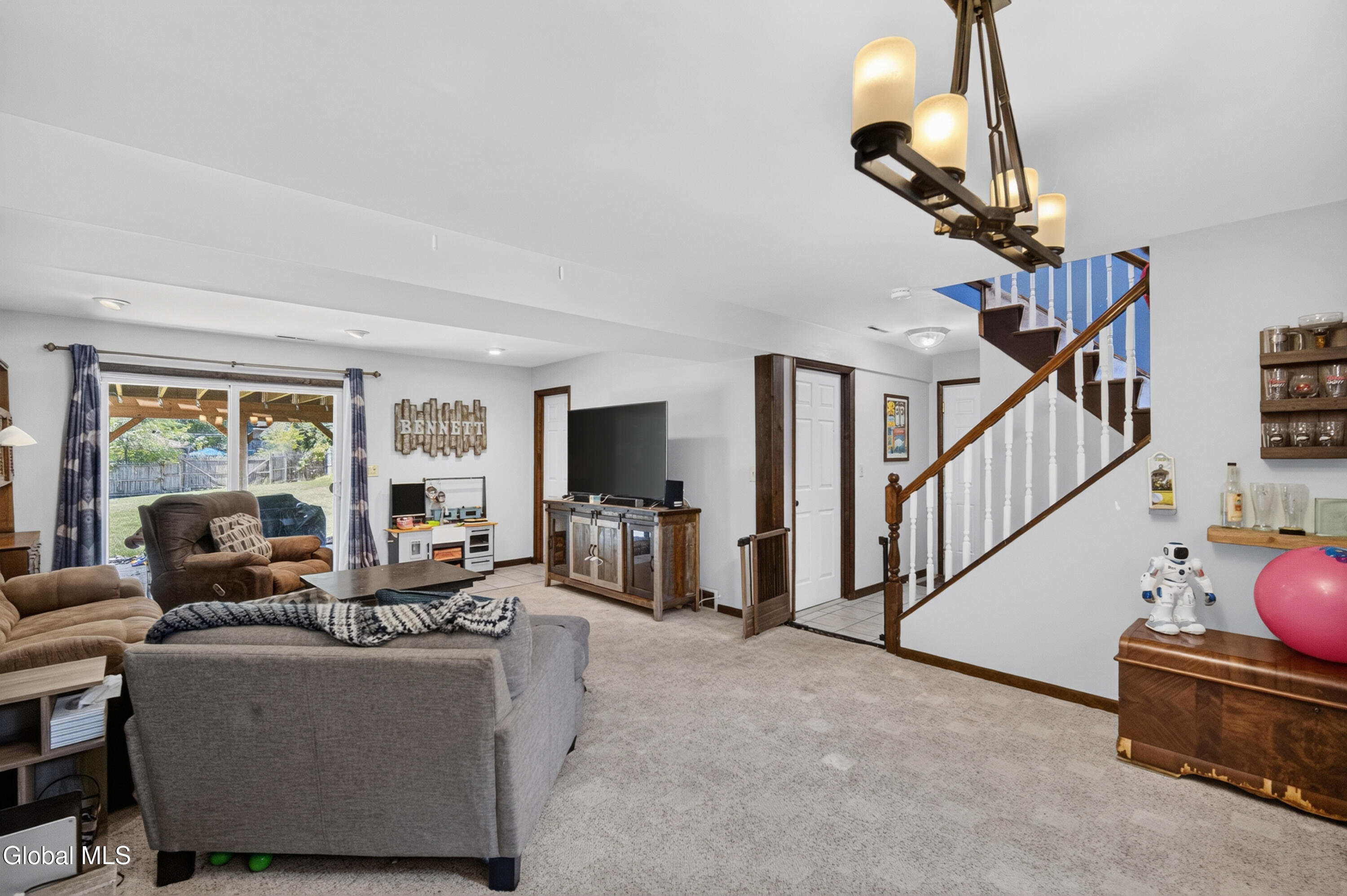 35 Hillcrest Avenue Schenectady NY 12309