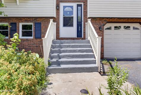 35 Hillcrest Avenue Schenectady NY 12309