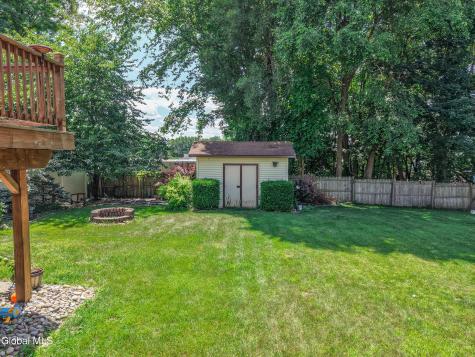 35 Hillcrest Avenue Schenectady NY 12309