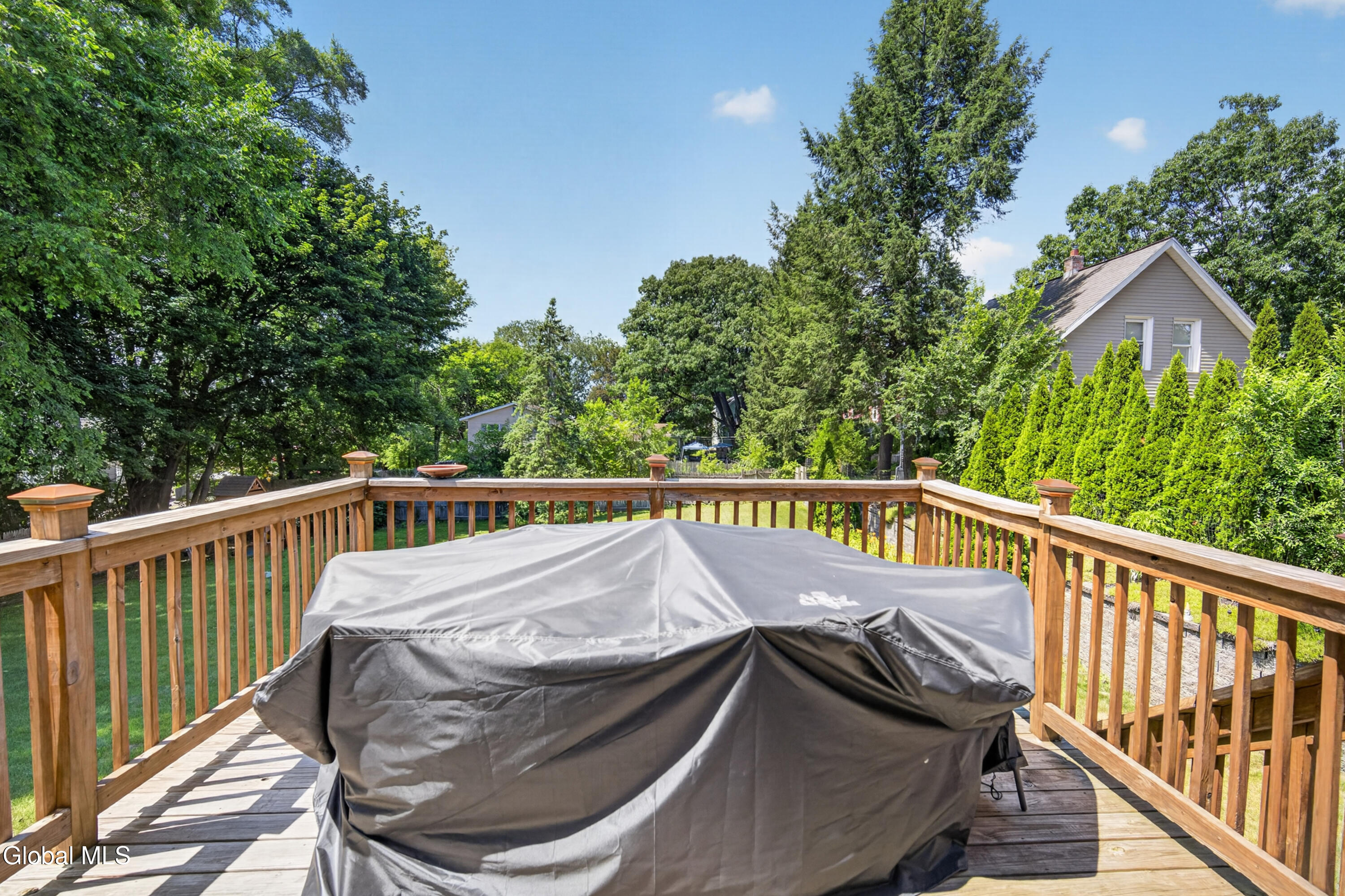 35 Hillcrest Avenue Schenectady NY 12309