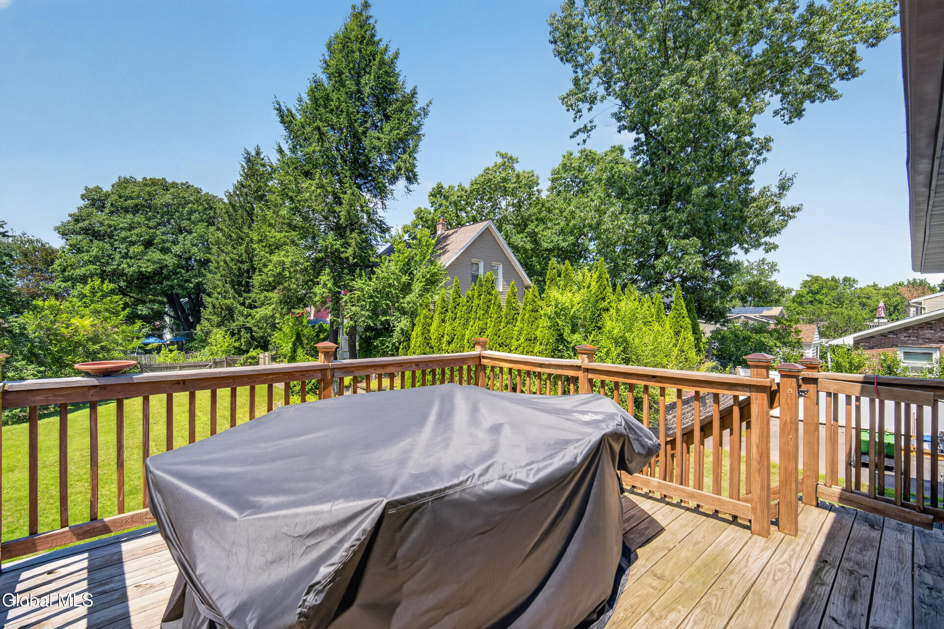 35 Hillcrest Avenue Schenectady NY 12309