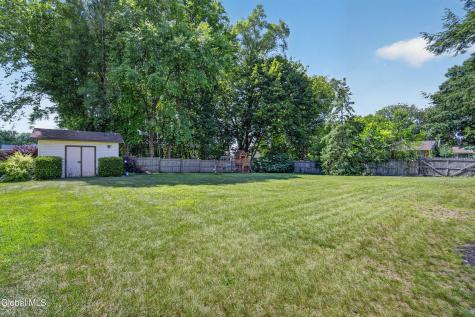 35 Hillcrest Avenue Schenectady NY 12309