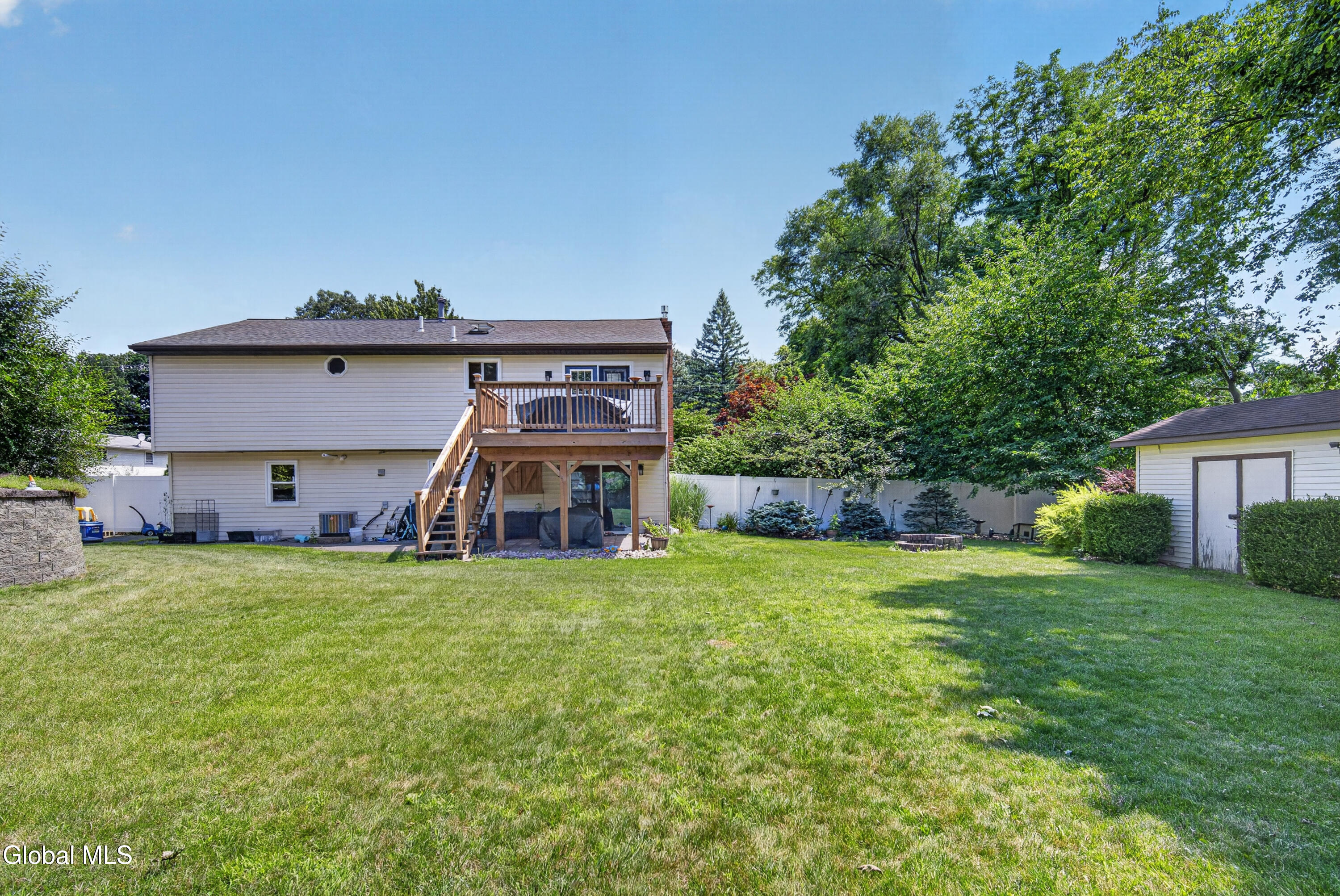 35 Hillcrest Avenue Schenectady NY 12309