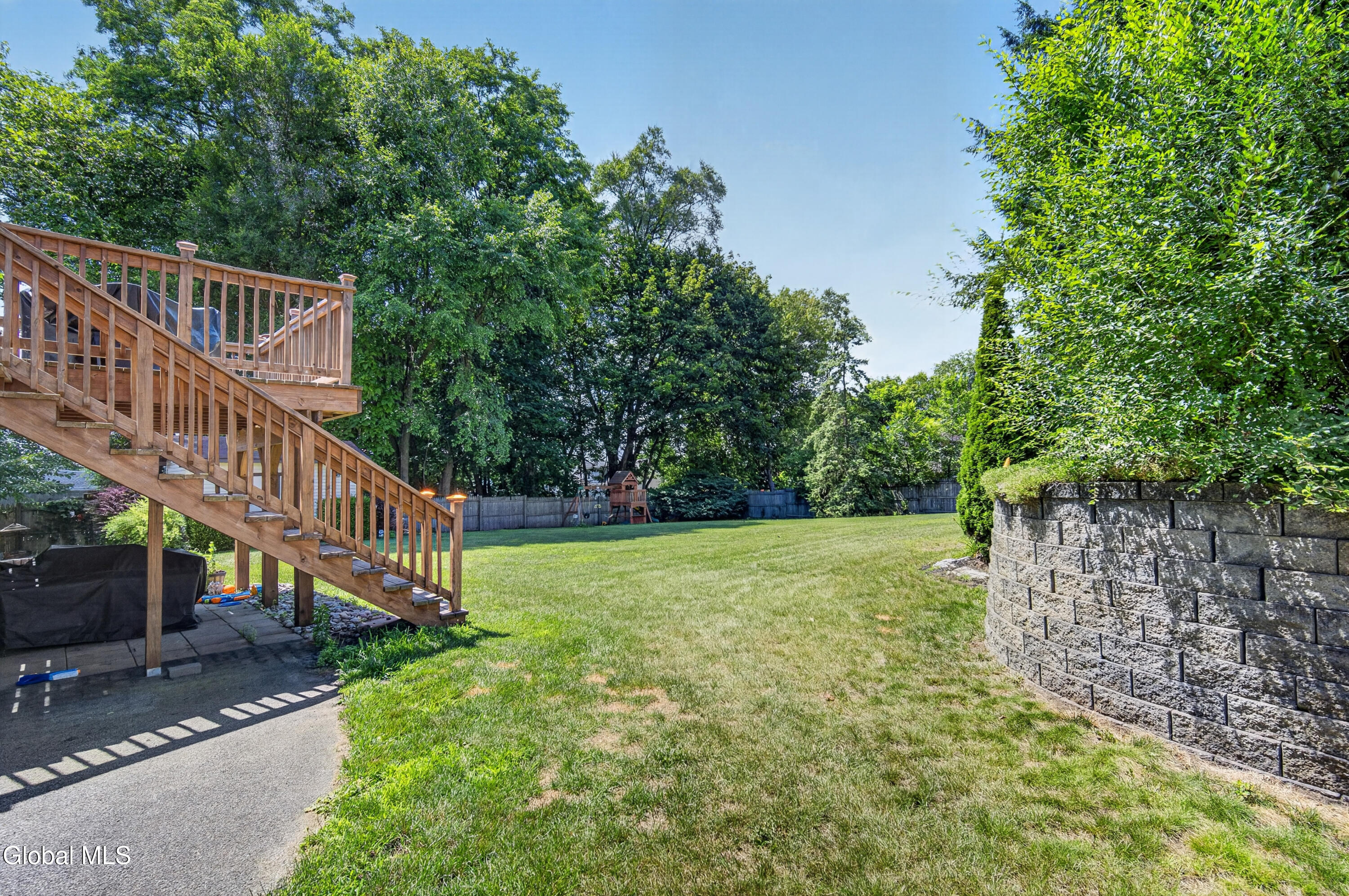 35 Hillcrest Avenue Schenectady NY 12309