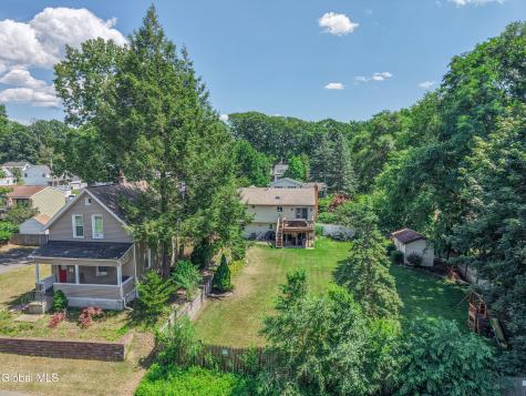 35 Hillcrest Avenue Schenectady NY 12309