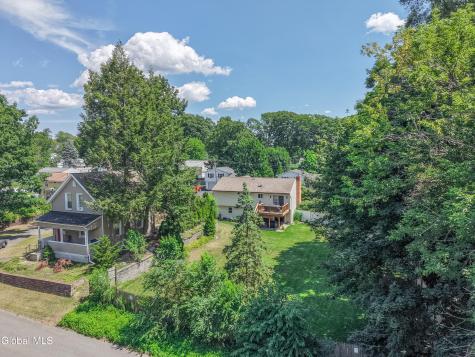 35 Hillcrest Avenue Schenectady NY 12309