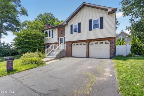 35 Hillcrest Avenue Schenectady NY 12309