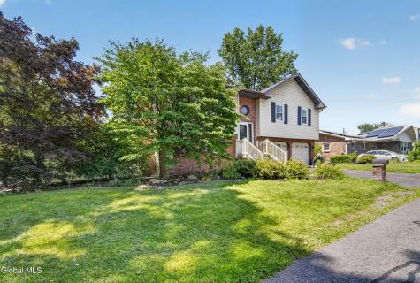35 Hillcrest Avenue Schenectady NY 12309