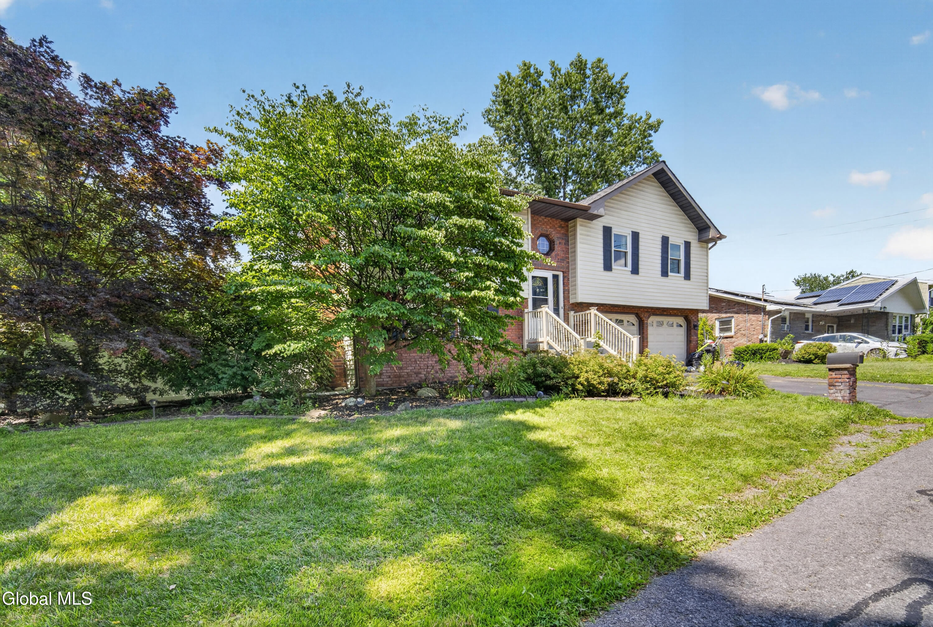 35 Hillcrest Avenue Schenectady NY 12309