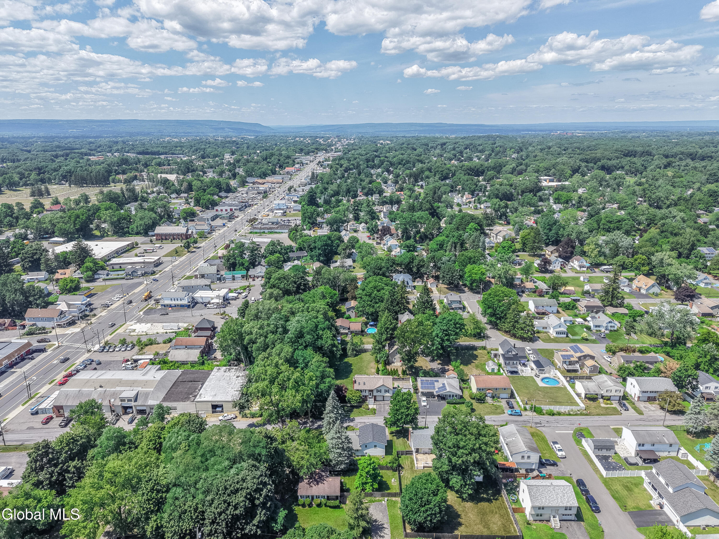 35 Hillcrest Avenue Schenectady NY 12309