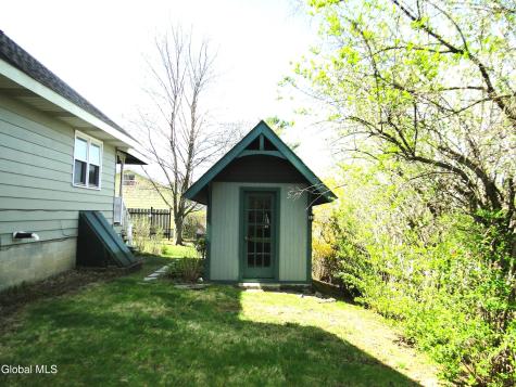 2085 Lancaster Street Schenectady NY 12308