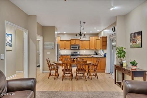 2 Carpenter Way Clifton Park NY 12065