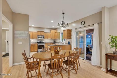 2 Carpenter Way Clifton Park NY 12065