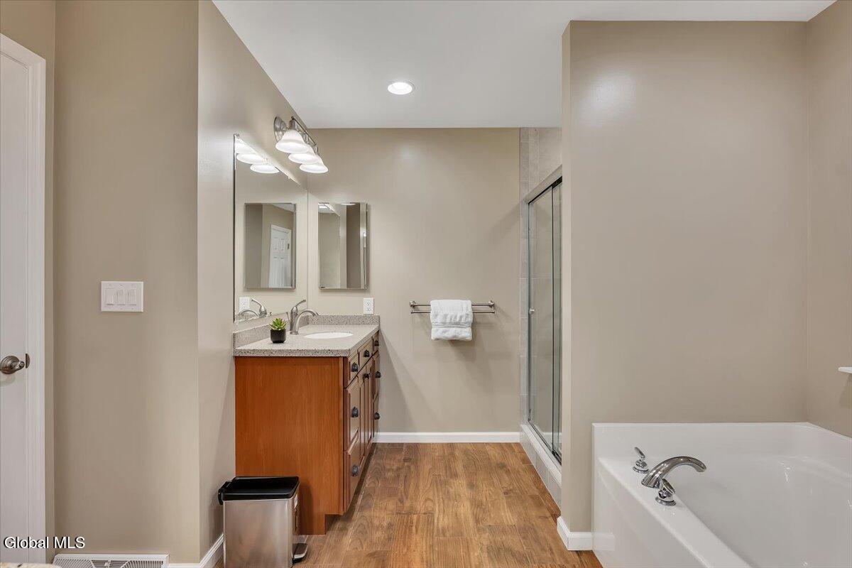 2 Carpenter Way Clifton Park NY 12065