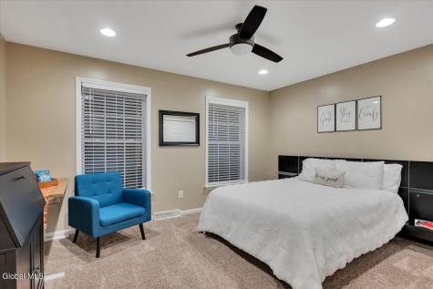 2 Carpenter Way Clifton Park NY 12065