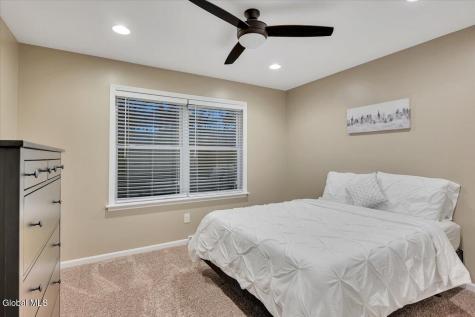 2 Carpenter Way Clifton Park NY 12065