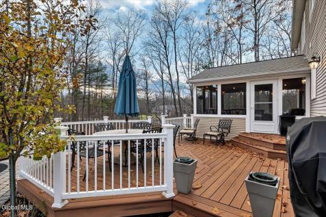 2 Carpenter Way Clifton Park NY 12065