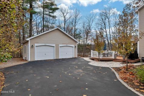 2 Carpenter Way Clifton Park NY 12065