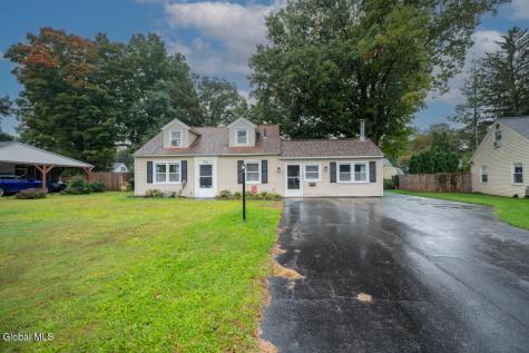1013 Inner Drive Rotterdam NY 12303