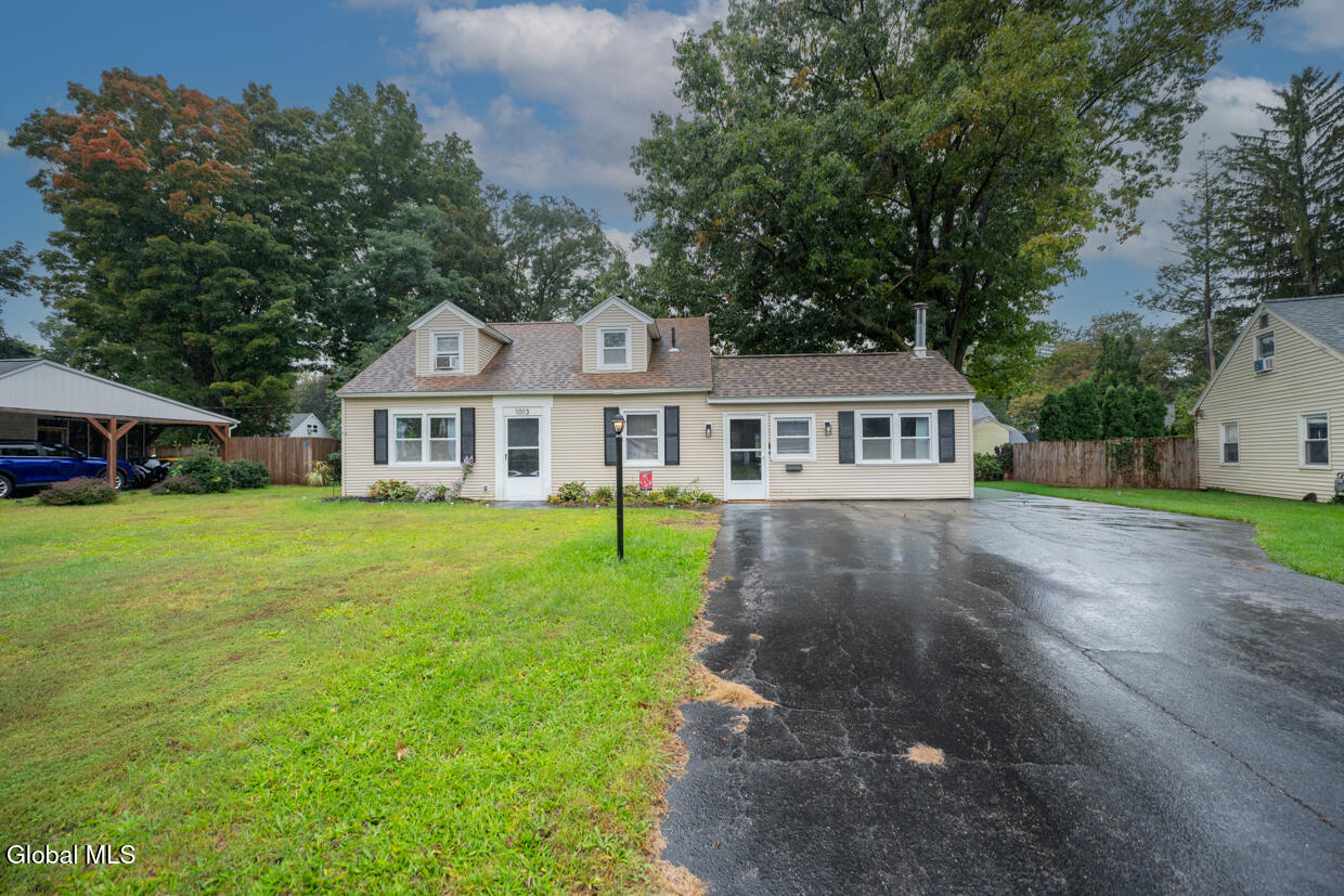 1013 Inner Drive Rotterdam NY 12303
