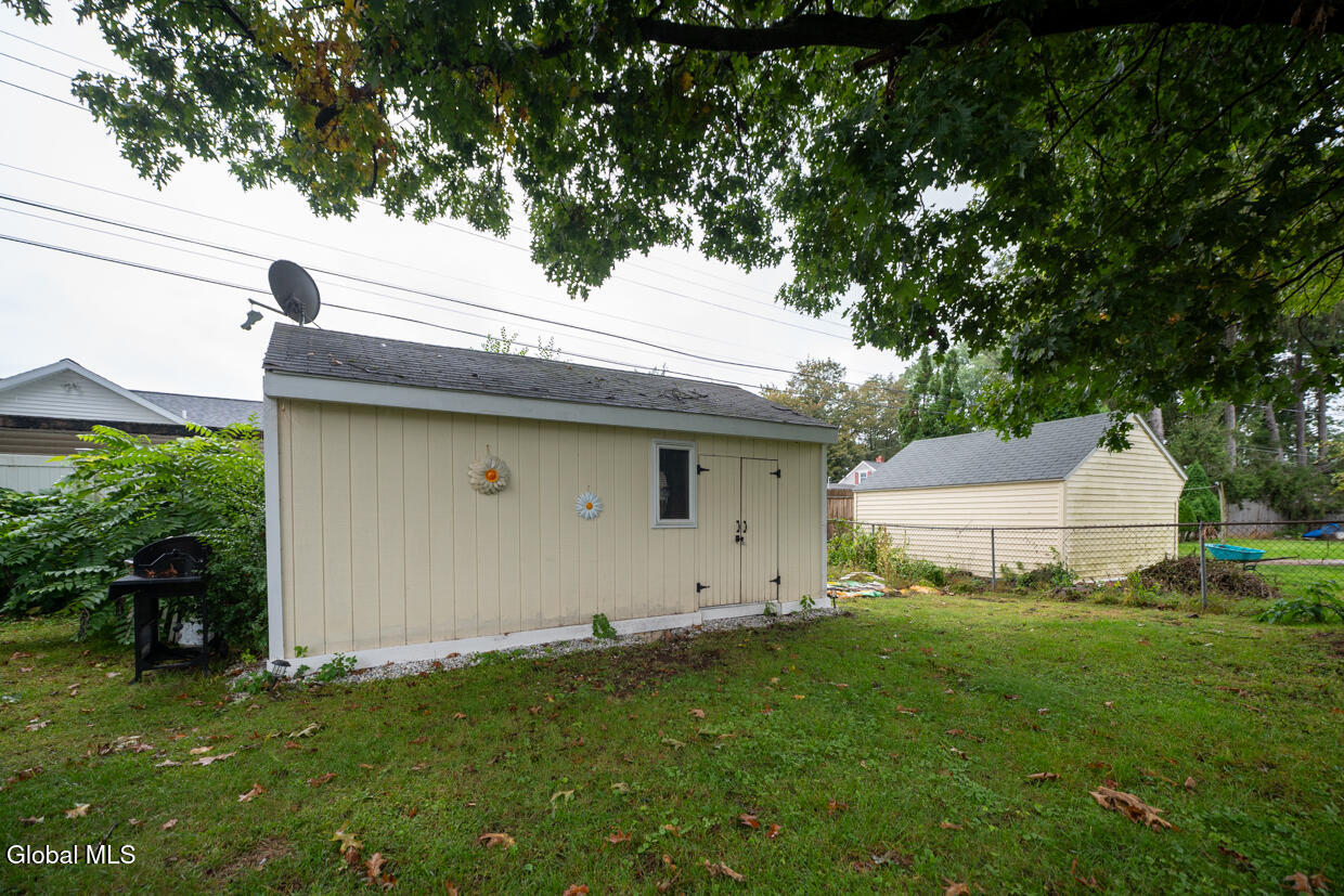 1013 Inner Drive Rotterdam NY 12303