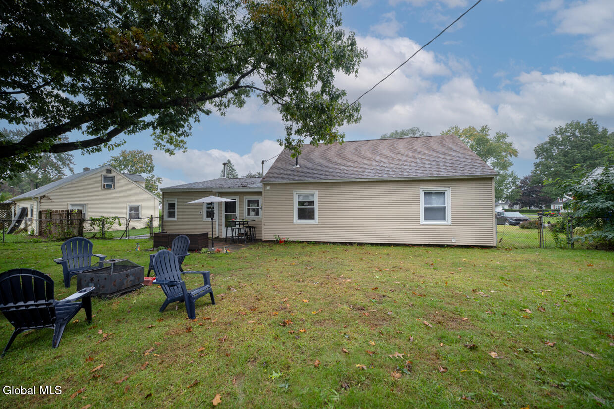1013 Inner Drive Rotterdam NY 12303