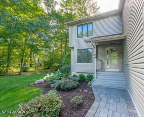 13 Princess Pine Drive Clifton Park NY 12065