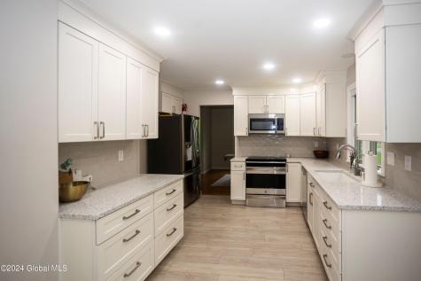 13 Princess Pine Drive Clifton Park NY 12065