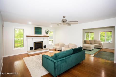 13 Princess Pine Drive Clifton Park NY 12065