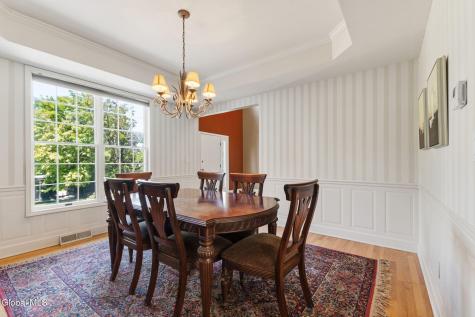 214 Bell Court Schenectady NY 12303